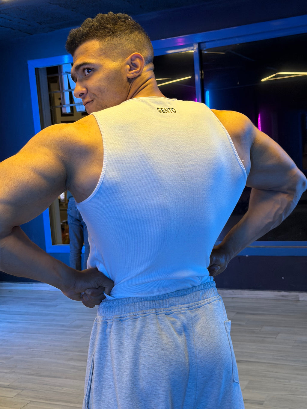 basic tank top (tank-top)